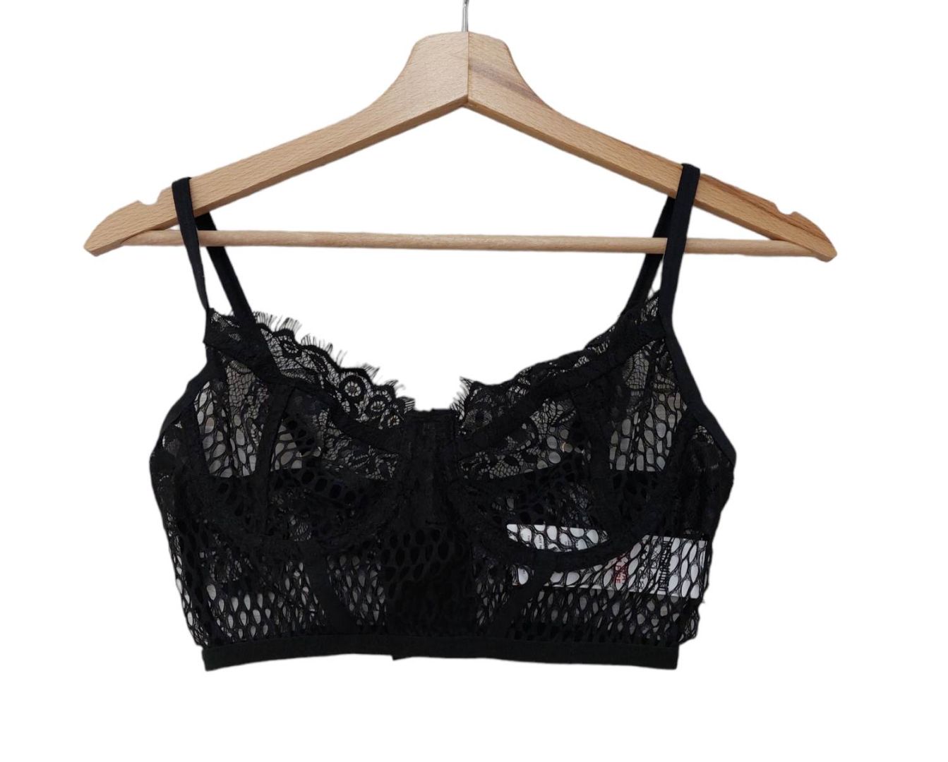 Missguided siateczkowy biustonosz czarny S 1-106-17.jpg