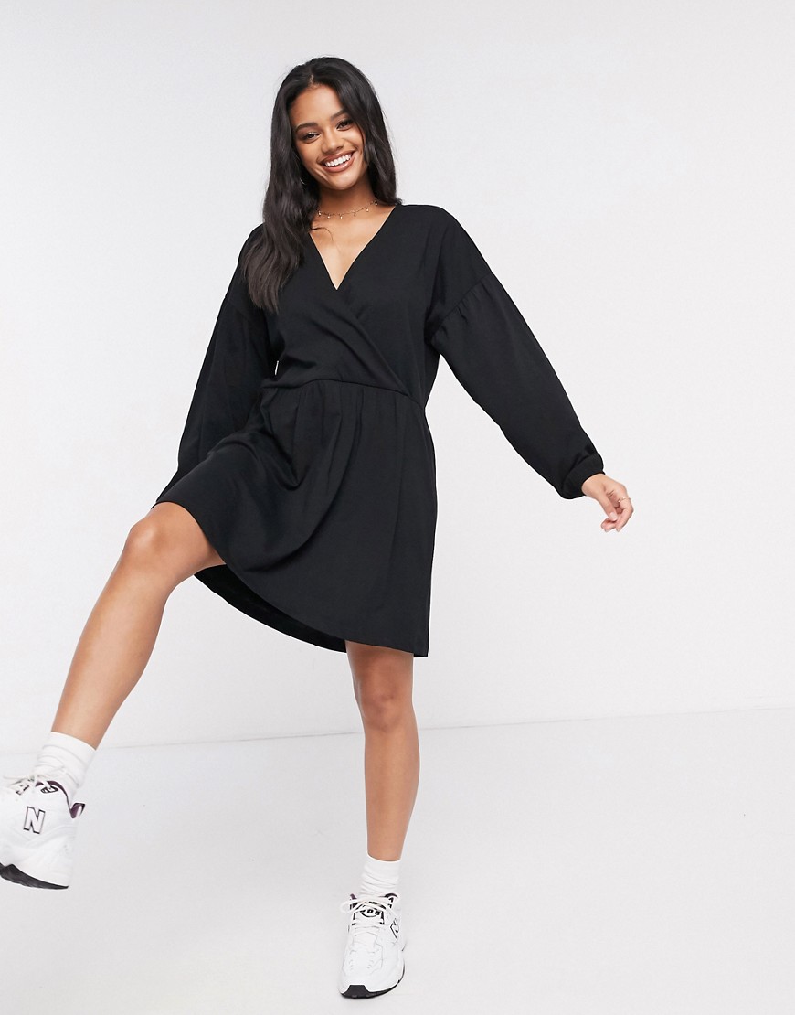 Czarna prosta sukienka mini plus size 46 894794f335fe44a7bacaeb0cc297f78f