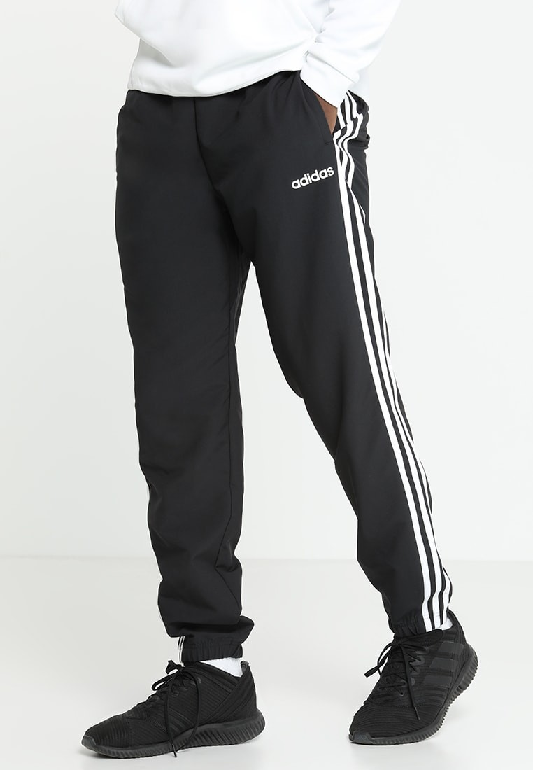 Adidas-czarne-spodnie-trzy-biale-paski-nylonowe-M