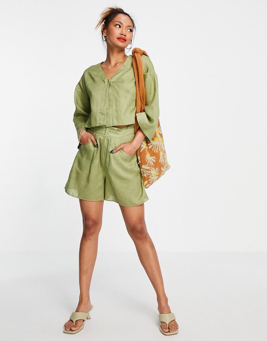 Aligne-krotka-kurtka-z-organicznego-lnu-w-kolorze-khaki-36-2 Aligne-krotka-kurtka-z-organicznego-lnu-w-kolorze-khaki-36