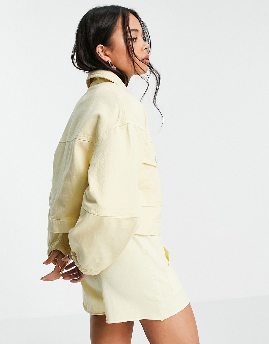 Bershka-zolta-kurtka-z-organicznej-bawelny-S-1 Bershka-zolta-kurtka-z-organicznej-bawelny-S