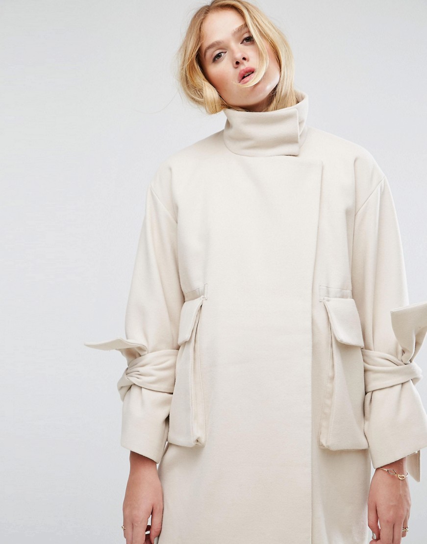 Bezowy-Plaszcz-oversize-rekawy-z-kokardami-XL-42-2 Bezowy-Plaszcz-oversize-rekawy-z-kokardami-XL-42