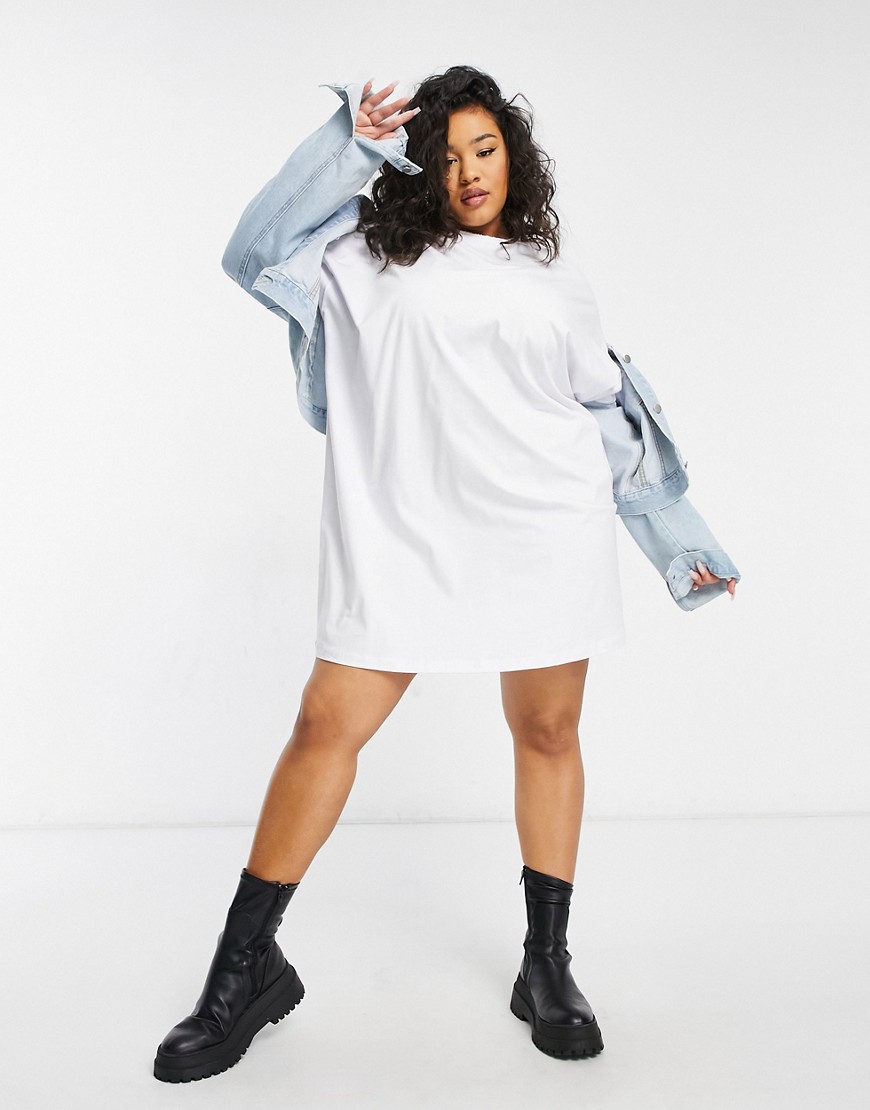 Biala-sukienka-T-shirtowa-oversize-z-dlugim-rekawem-i-wysokim-dekoltem-52-3 Biala-sukienka-T-shirtowa-oversize-z-dlugim-rekawem-i-wysokim-dekoltem-52