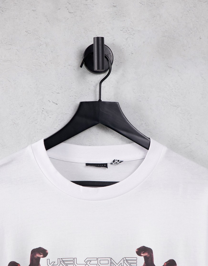 Bialy-T-shirt-oversize-z-grafika-czaszki-z-przodu-M-2 Bialy-T-shirt-oversize-z-grafika-czaszki-z-przodu-M