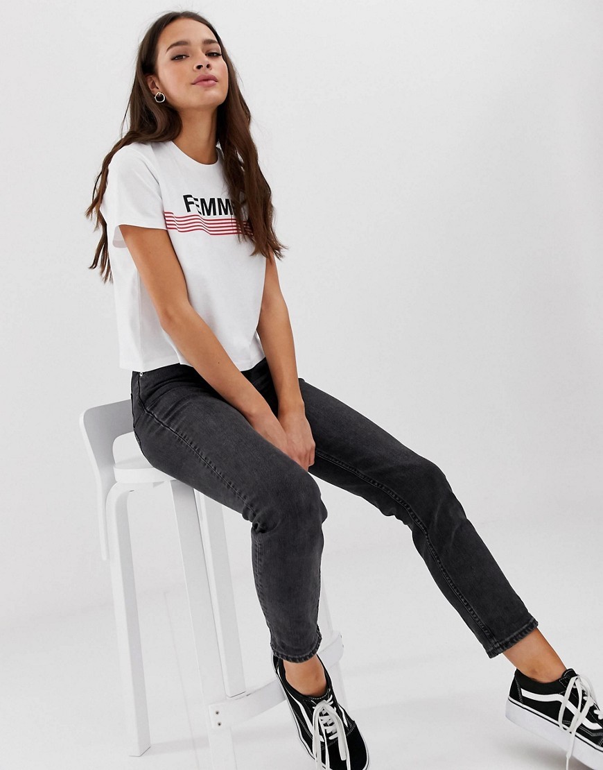 Bialy-T-shirt-z-napisem-femee-paski-XL-42-3 Bialy-T-shirt-z-napisem-femee-paski-XL-42