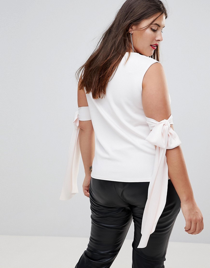 Bluzka-Plus-size-ze-scuby-gleboki-dekolt-defekt-46-1 Bluzka-Plus-size-ze-scuby-gleboki-dekolt-defekt-46