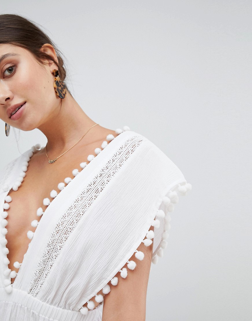 Boohoo-biala-bluzka-z-azurem-M-38-3 Boohoo-biala-bluzka-z-azurem-M-38