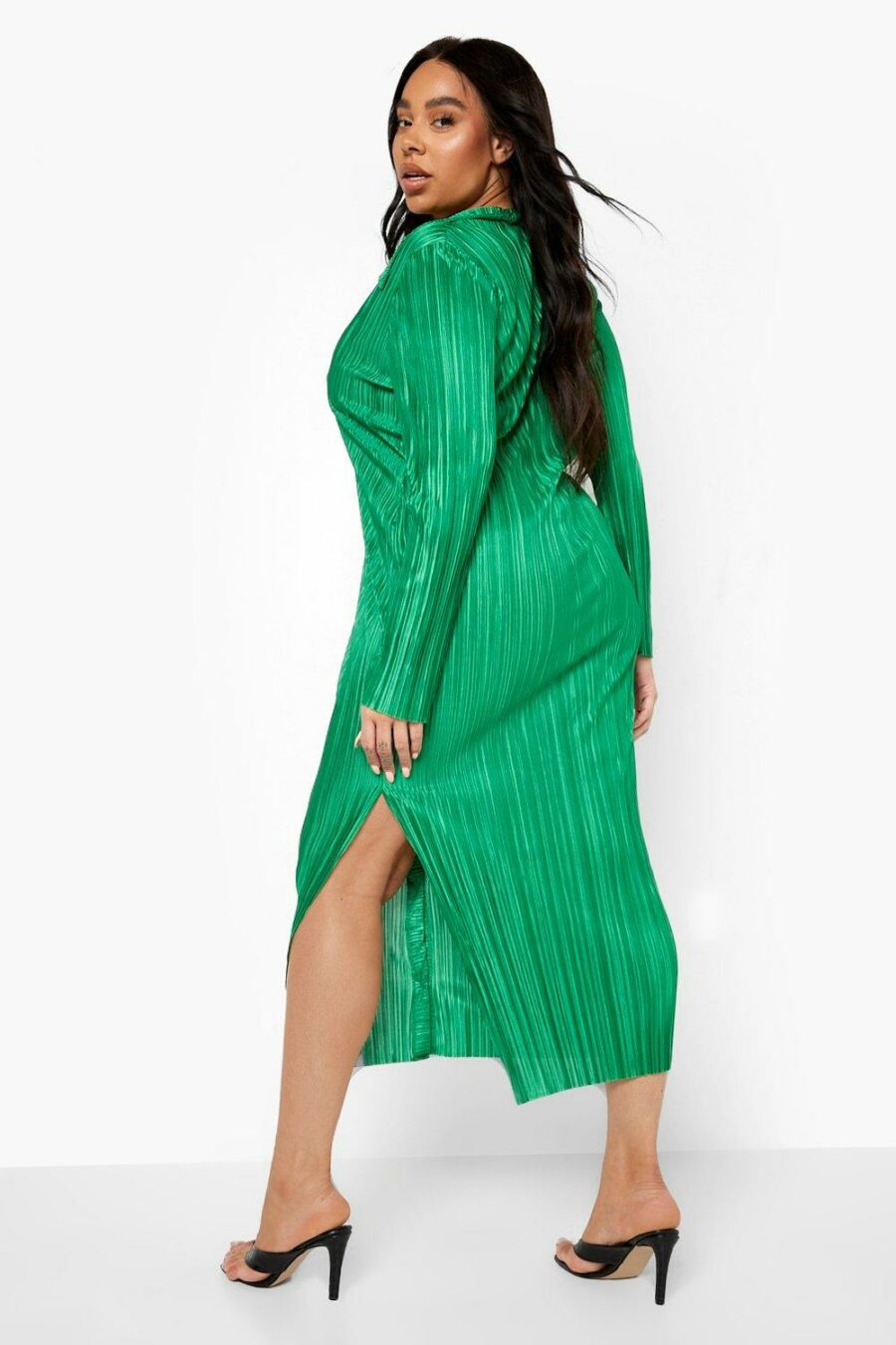 Boohoo-zielona-sukienka-maxi-koszulowa-plisowana-defekt-48