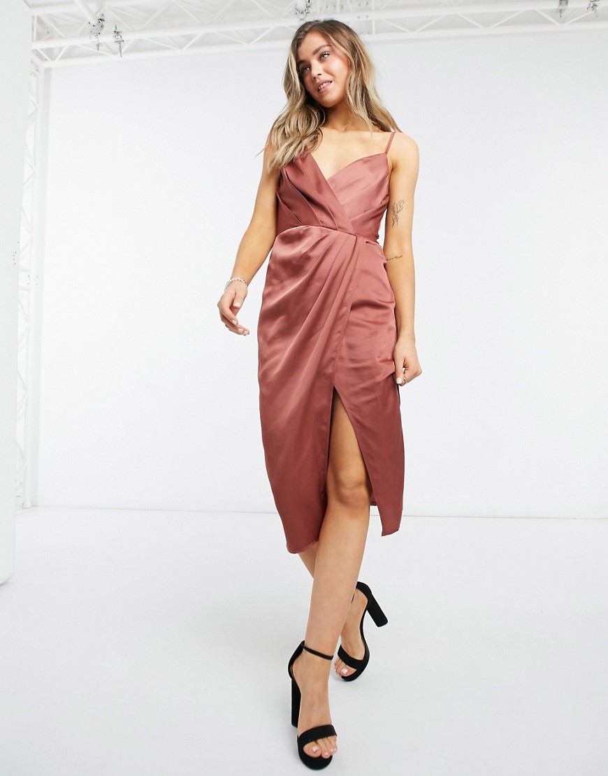 Brazowa-satynowa-sukienka-midi-defekt-plus-size-46-3 Brazowa-satynowa-sukienka-midi-defekt-plus-size-46