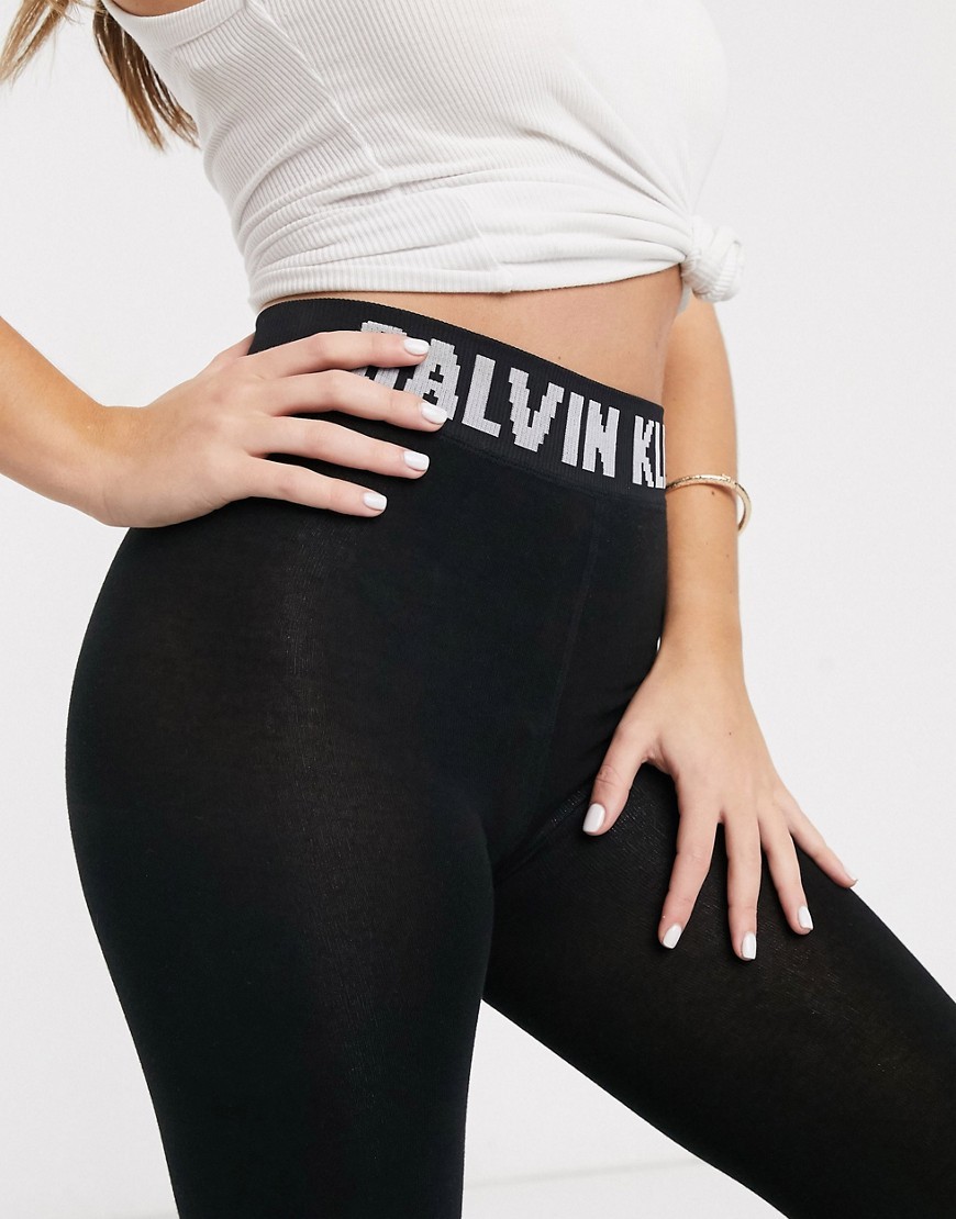 Calvin-Klein-czarne-spodnie-legginsy-z-logo-M-38