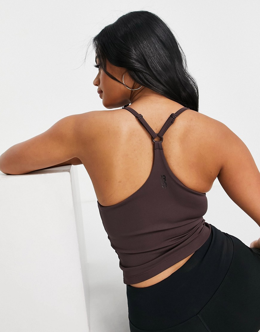 Crop-top-do-jogi-z-biustonoszem-kolor-ciemny-fiolet-36-2 Crop-top-do-jogi-z-biustonoszem-kolor-ciemny-fiolet-36