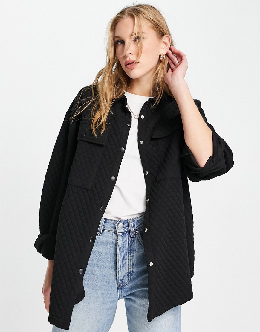 Czarna damska pikowana kurtka koszulowa oversize 38 Czarna-damska-pikowana-kurtka-koszulowa-oversize-38