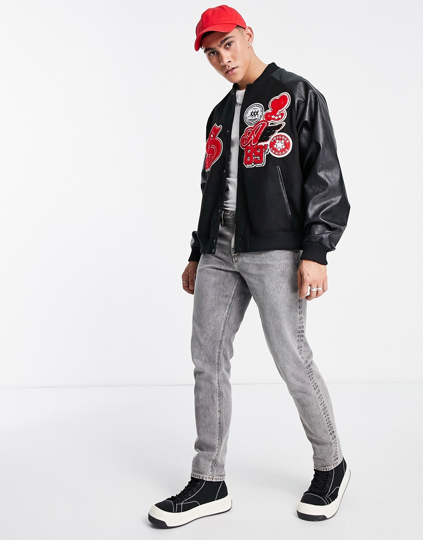 Czarna-kurtka-bomberka-oversize-z-naszywkami-defekt-S-3 Czarna-kurtka-bomberka-oversize-z-naszywkami-defekt-S