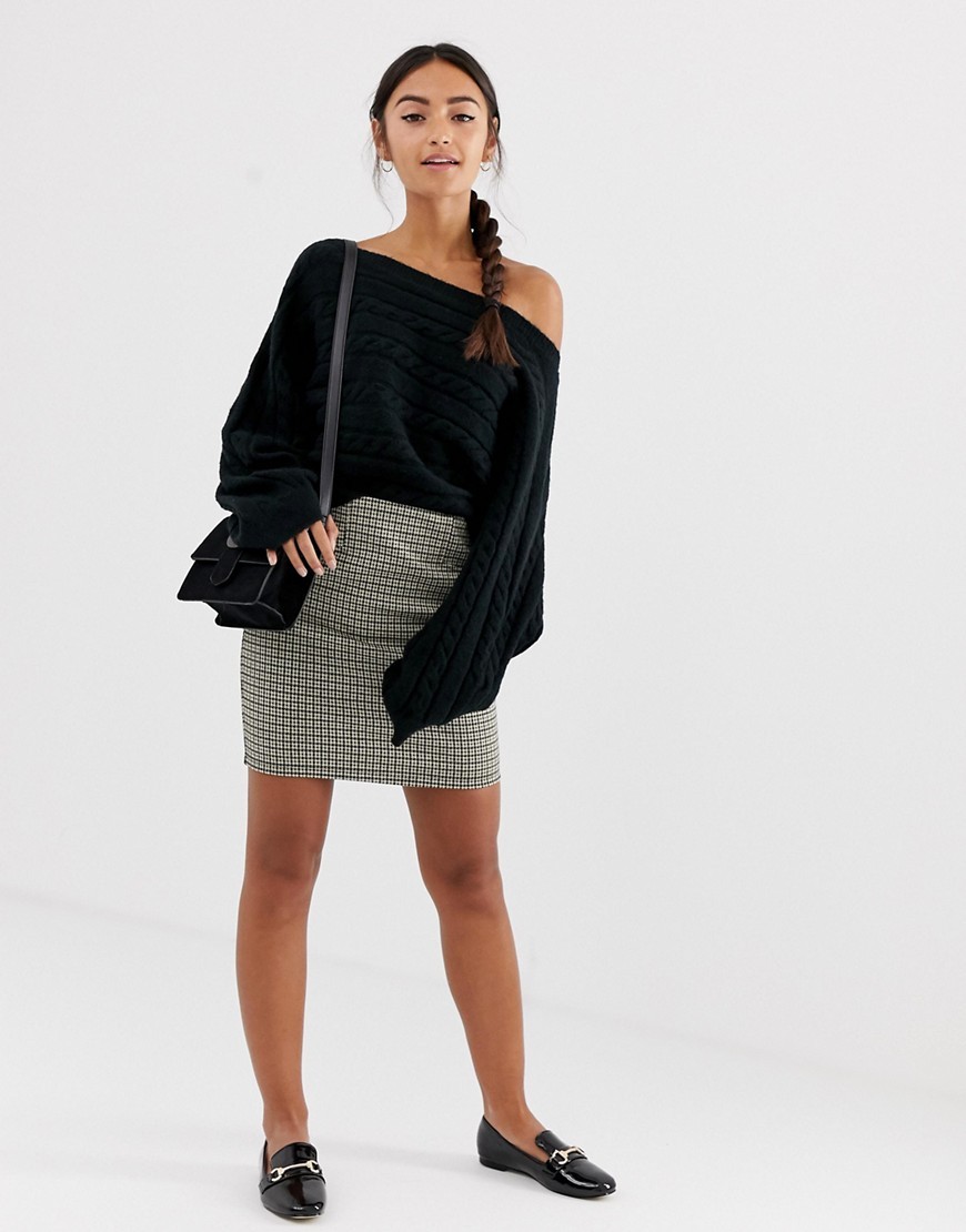 Czarny-Sweter-pleciony-skrocony-mily-XS-34-3 Czarny-Sweter-pleciony-skrocony-mily-XS-34