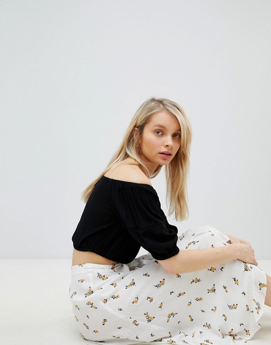 Czarny-crop-top-z-krotkim-rekawem-L-40-4 Czarny-crop-top-z-krotkim-rekawem-L-40