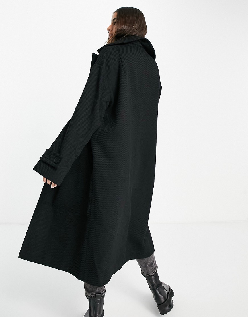 Czarny-plaszcz-oversize-maxi-z-diagonalu-defekt-38-1 Czarny-plaszcz-oversize-maxi-z-diagonalu-defekt-38
