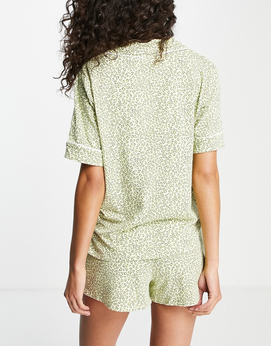 DKNY-zolte-szorty-spodenki-od-pizamy-w-panterke-S-1 DKNY-zolte-szorty-spodenki-od-pizamy-w-panterke-S