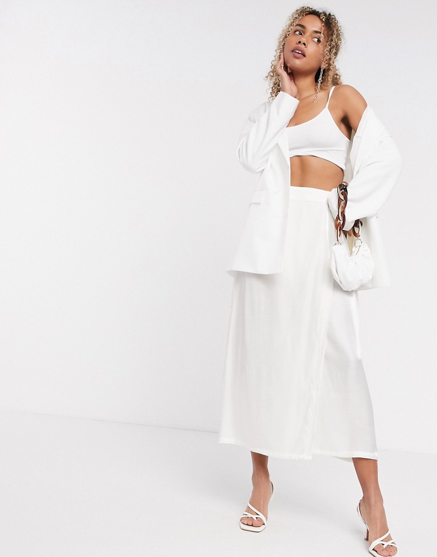 Damska-biala-marynarka-oversize-M-3 Damska-biala-marynarka-oversize-M
