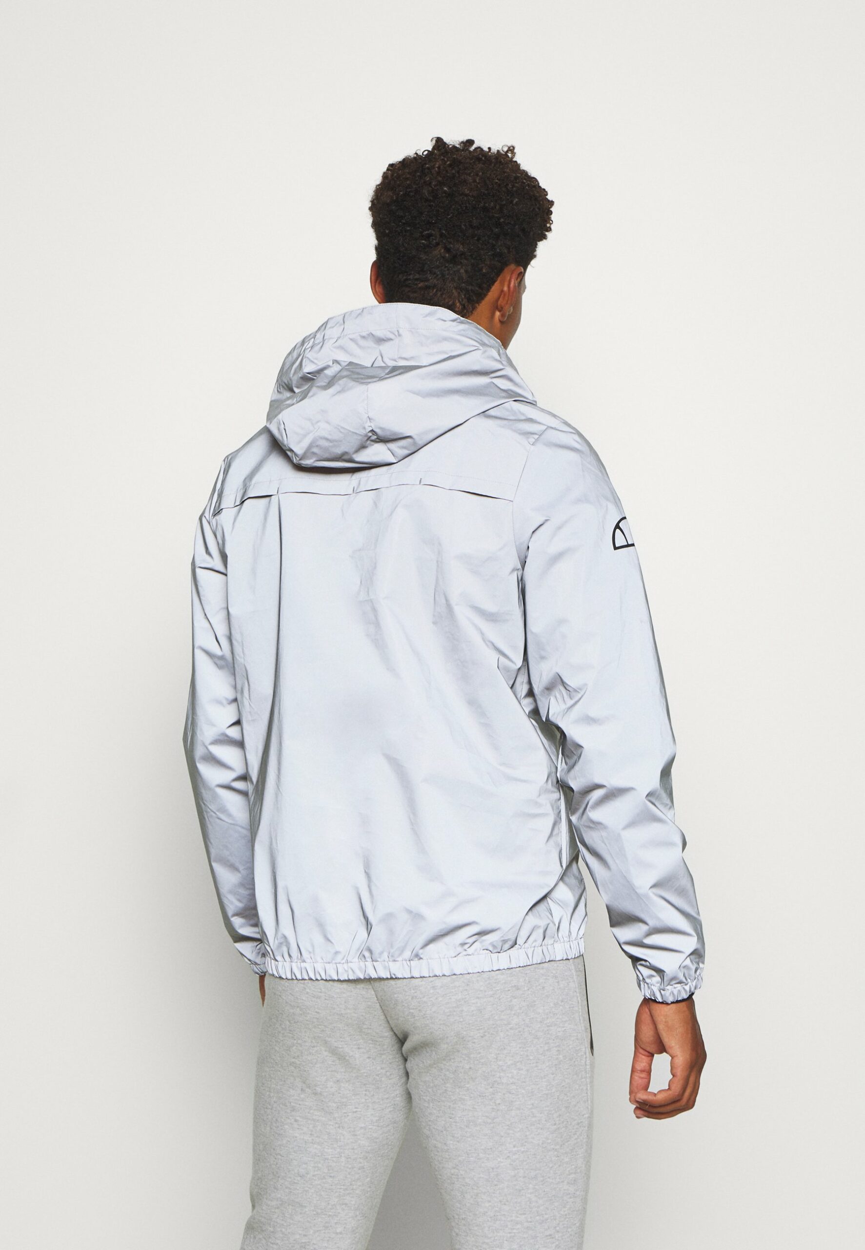 Ellesse-meska-srebrna-kurtka-S Ellesse-meska-srebrna-kurtka-S