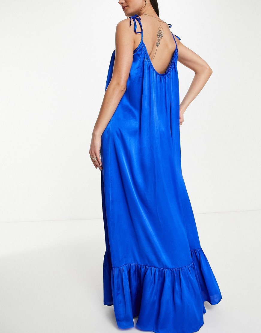Esmee-Exclusive-kobaltowa-sukienka-plazowa-maxi-z-obnizonym-tylem-defekt-34-1 Esmee-Exclusive-kobaltowa-sukienka-plazowa-maxi-z-obnizonym-tylem-defekt-34