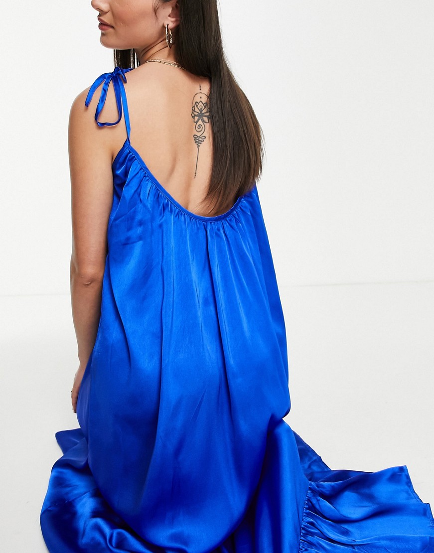 Esmee-Exclusive-kobaltowa-sukienka-plazowa-maxi-z-obnizonym-tylem-defekt-34-2 Esmee-Exclusive-kobaltowa-sukienka-plazowa-maxi-z-obnizonym-tylem-defekt-34