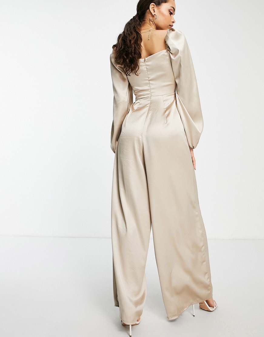First-Distraction-zloty-kombinezon-z-ozdobnie-skreconym-przodem-i-wycieciami-36-1 First-Distraction-zloty-kombinezon-z-ozdobnie-skreconym-przodem-i-wycieciami-36