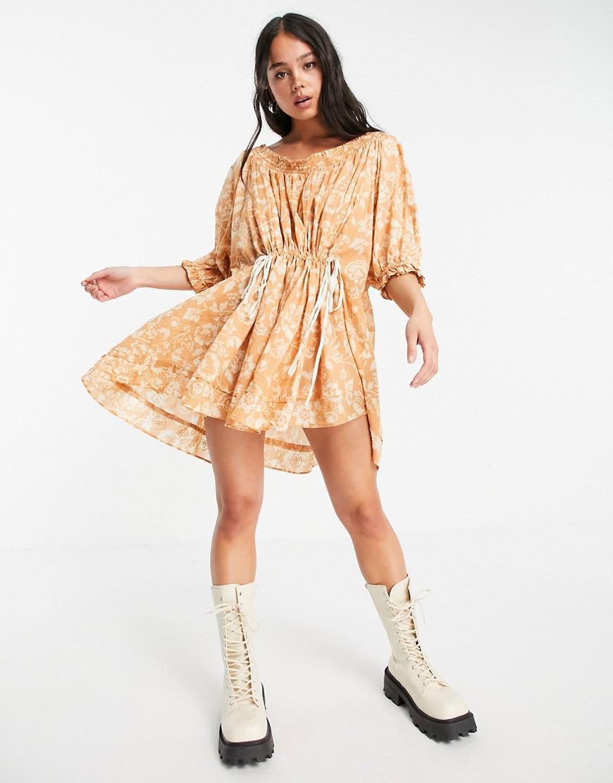 Free People wzorzysta sukienka mini z wiązanie w pasie luźna pomarańsczowa S Free-People-wzorzysta-sukienka-mini-z-wiazanie-w-pasie-luzna-pomaransczowa-S