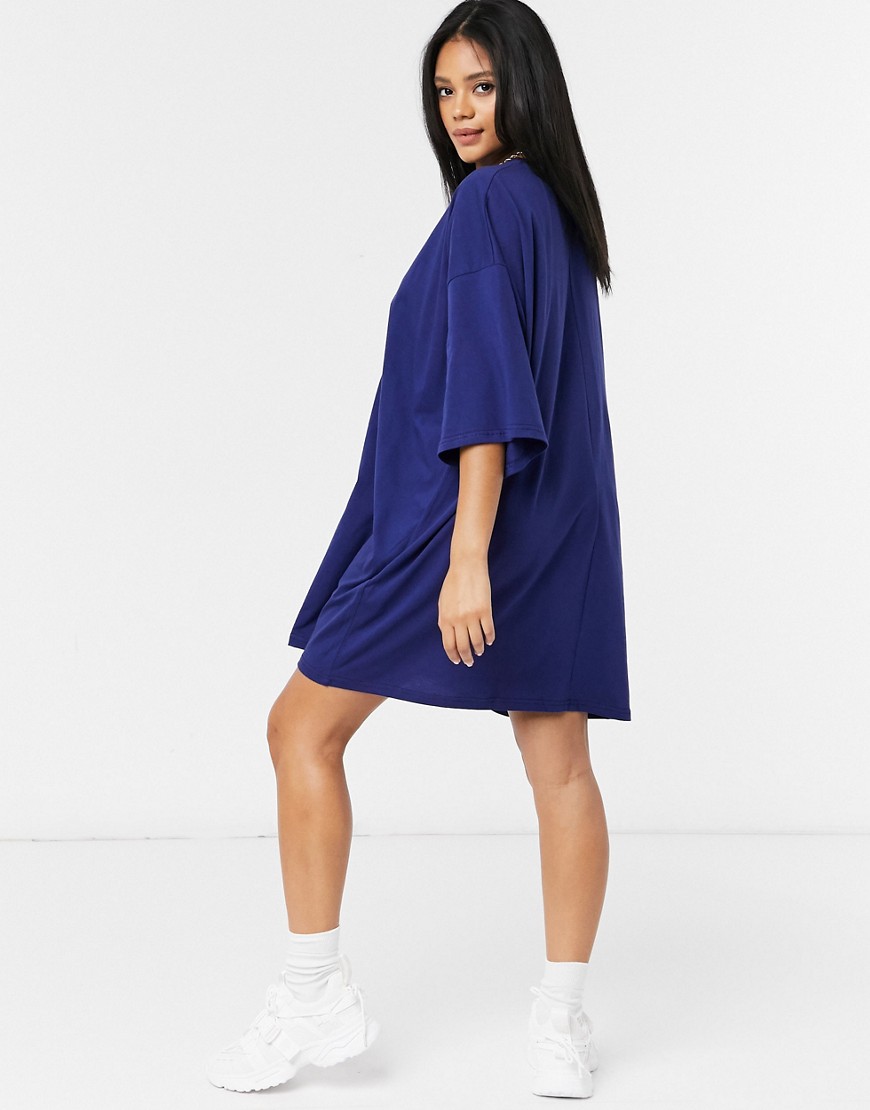 Granatowa-mini-sukienka-T-shirtowa-oversize-defekt-36-1 Granatowa-mini-sukienka-T-shirtowa-oversize-defekt-36