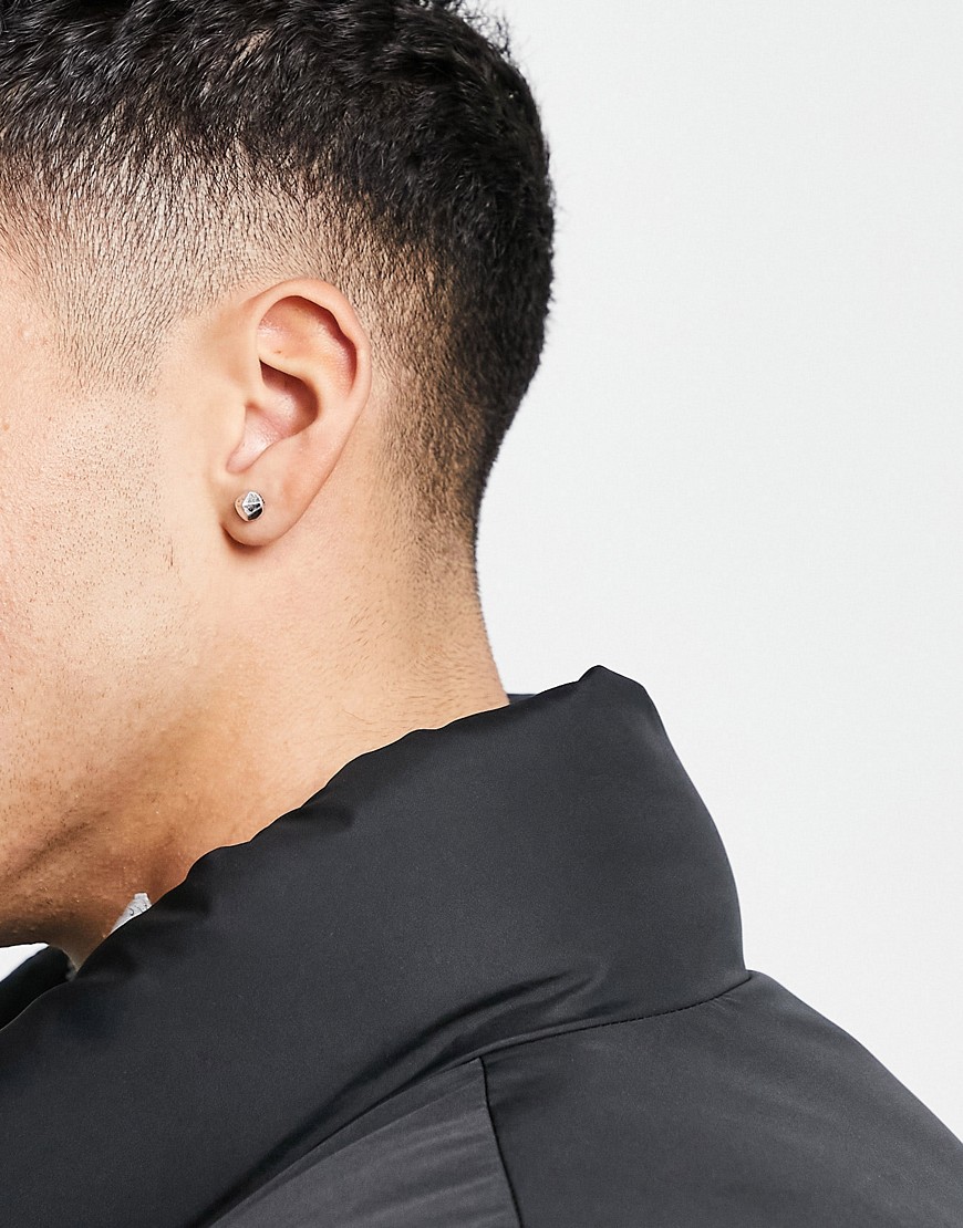 Icon-Brand-srebrne-kolczyki-wkretki-z-geometrycznym-motywem-3 Icon-Brand-srebrne-kolczyki-wkretki-z-geometrycznym-motywem