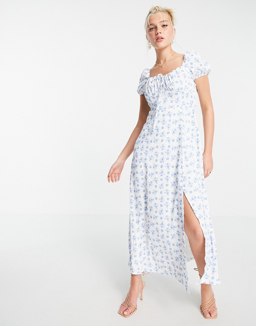 In The Style Biała sukienka midi w kwiatowy wzór z dekoltem w kształcie serca i rozcięciem na udzie 38 In-The-Style-x-Billie-Faiers-–-Biala-sukienka-midi-w-kwiatowy-wzor-z-dekoltem-w-ksztalcie-serca-i-rozcieciem-na-udzie-38