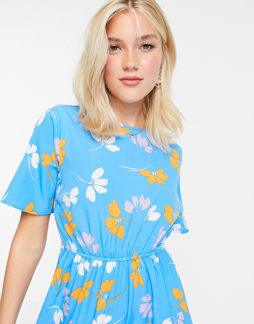 Influence-niebieska-sukienka-midi-z-warstwowym-dolem-w-kwiaty-defekt-44-2 Influence-niebieska-sukienka-midi-z-warstwowym-dolem-w-kwiaty-defekt-44