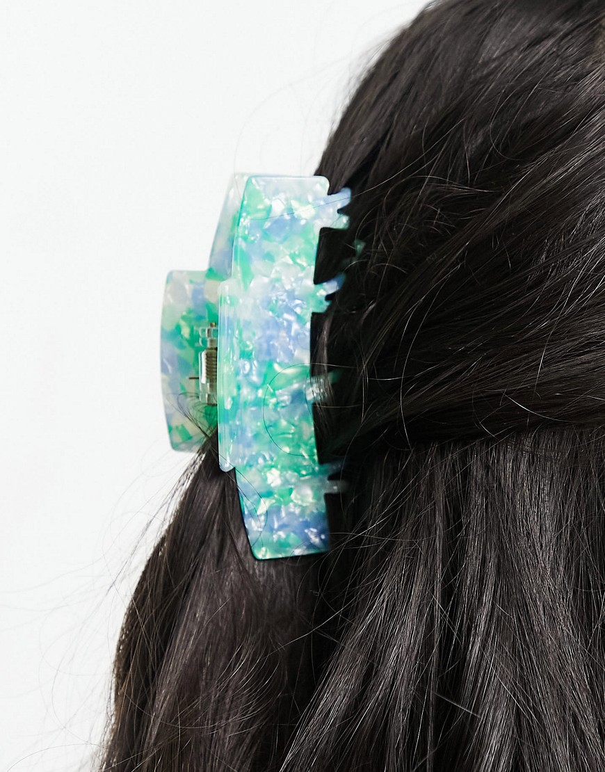 Klamra-zielona-do-wlosow-z-podwojnymi-zebami-defekt-one-size-1 Klamra-zielona-do-wlosow-z-podwojnymi-zebami-defekt-one-size