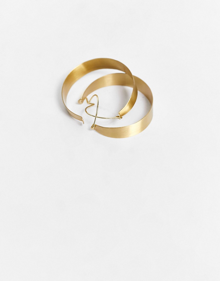 Kolczyki-kola-o-satynowym-wykonczeniu-w-kolorze-zlotym-1 Kolczyki-kola-o-satynowym-wykonczeniu-w-kolorze-zlotym