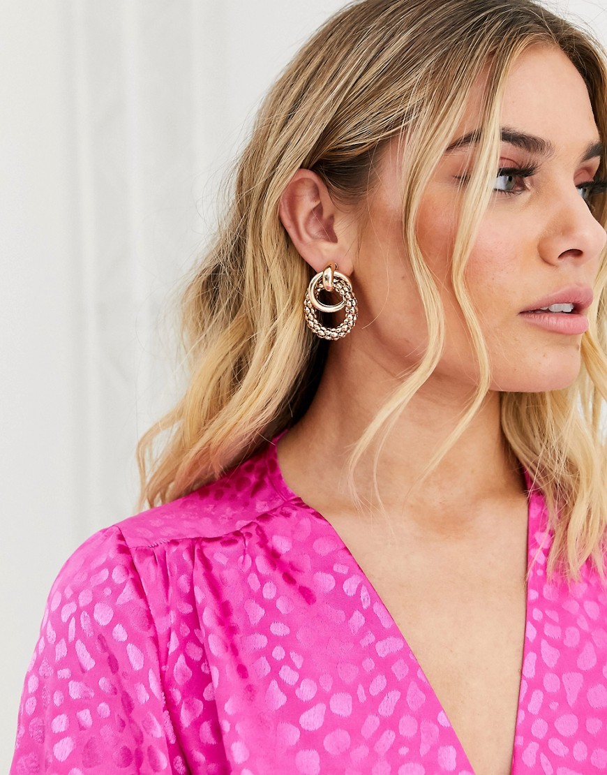 Kolczyki-z-polaczonych-kolek-w-kolorze-zlotym-3 Kolczyki-z-polaczonych-kolek-w-kolorze-zlotym