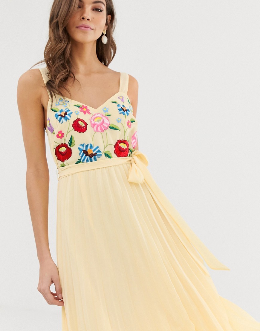 Kremowa-Sukienka-midi-top-zdobiony-kwiatami-plisowana-XXL-44-2 Kremowa-Sukienka-midi-top-zdobiony-kwiatami-plisowana-XXL-44