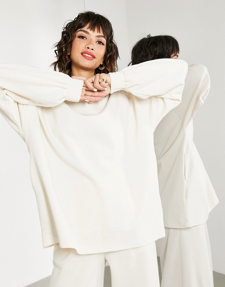 Kremowa-bluza-z-teksturowanego-dzerseju-44-6 Kremowa-bluza--z-teksturowanego-dzerseju-44