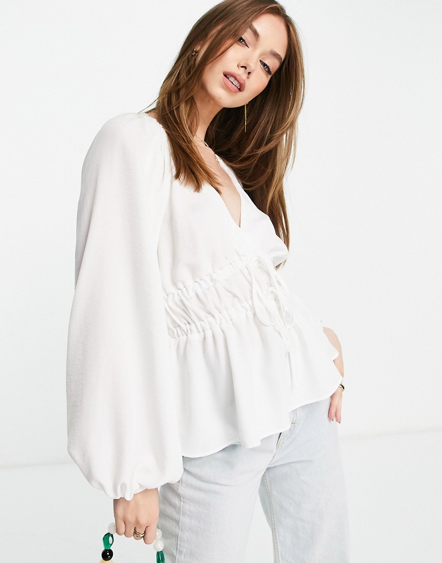 Kremowa-bluzka-z-dlugimi-rekawami-dekoltem-V-44-2 Kremowa-bluzka-z-dlugimi-rekawami-dekoltem-V-44