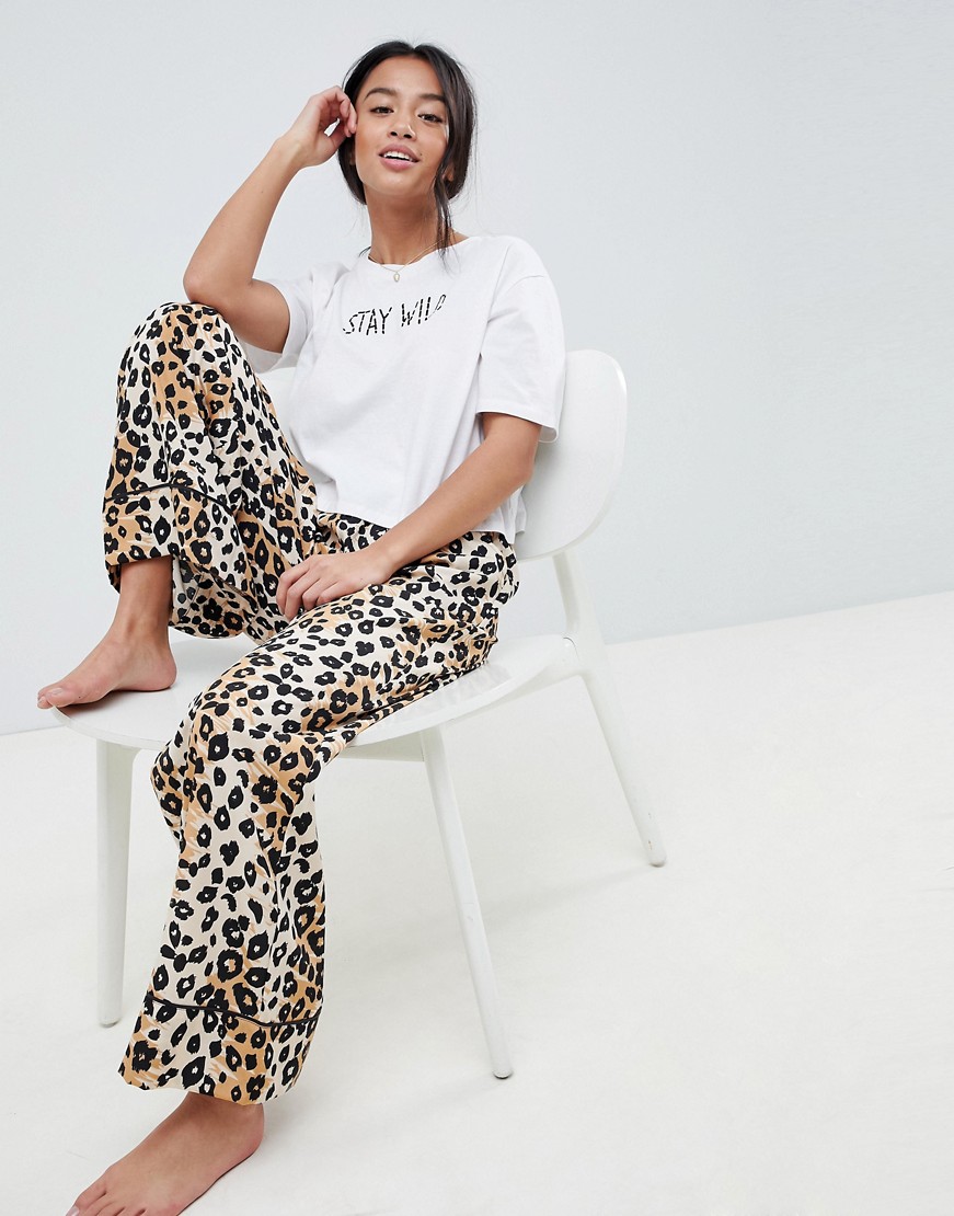 Krotki-damski-t-shirt-oversize-z-napisem-Stay-Wild-uzywana-38-3 Krotki-damski-t-shirt-oversize-z-napisem-Stay-Wild-uzywana-38