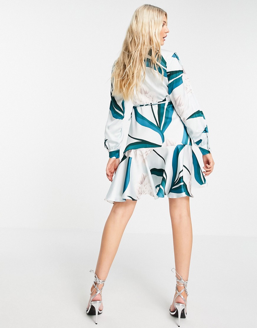 Liquorish-kopertowa-sukienka-mini-o-kroju-oversize-w-liscie-niebieska-44-1 Liquorish-kopertowa-sukienka-mini-o-kroju-oversize-w-liscie-niebieska-44