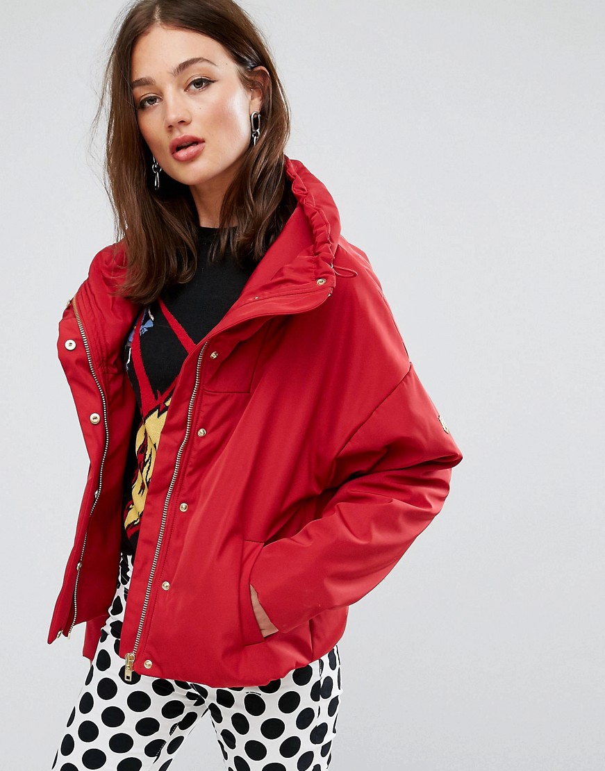 Love-Moschino-czerwona-kurtka-z-kolnierzem-L-40-1 Love-Moschino-czerwona-kurtka-z-kolnierzem-L-40