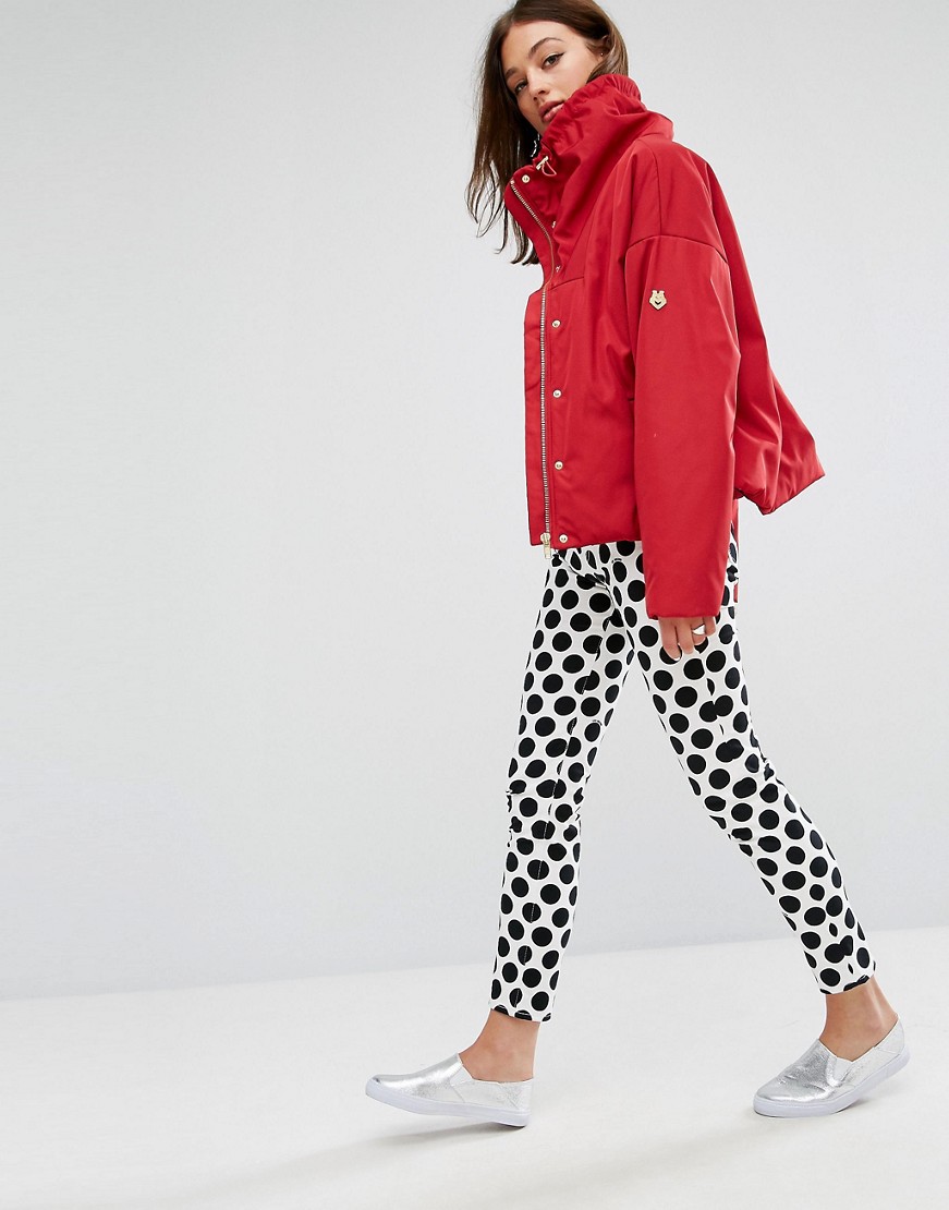 Love-Moschino-czerwona-kurtka-z-kolnierzem-L-40-4 Love-Moschino-czerwona-kurtka-z-kolnierzem-L-40