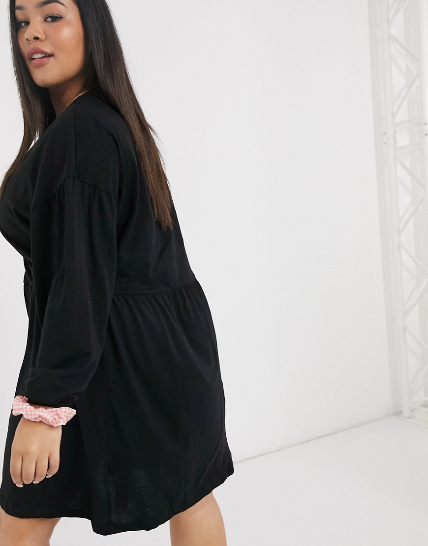 Luzna-kopertowa-sukienka-z-dlugimi-rekawami-w-czarnym-kolorze-44-1 Luzna-kopertowa-sukienka-z-dlugimi-rekawami-w-czarnym-kolorze-44