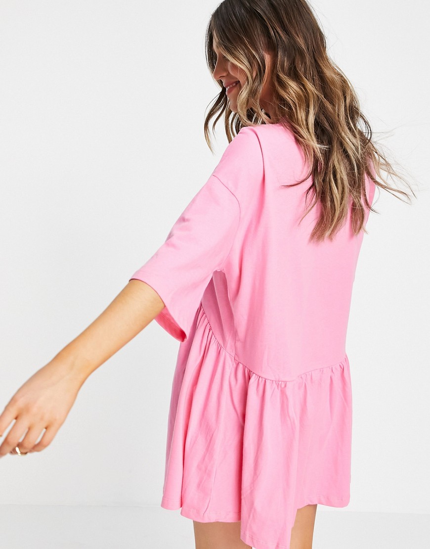 Luzna-rozowa-sukienka-mini-o-fasonie-oversize-z-obnizona-talia-defekt-36-1 Luzna-rozowa-sukienka-mini-o-fasonie-oversize-z-obnizona-talia-defekt-36