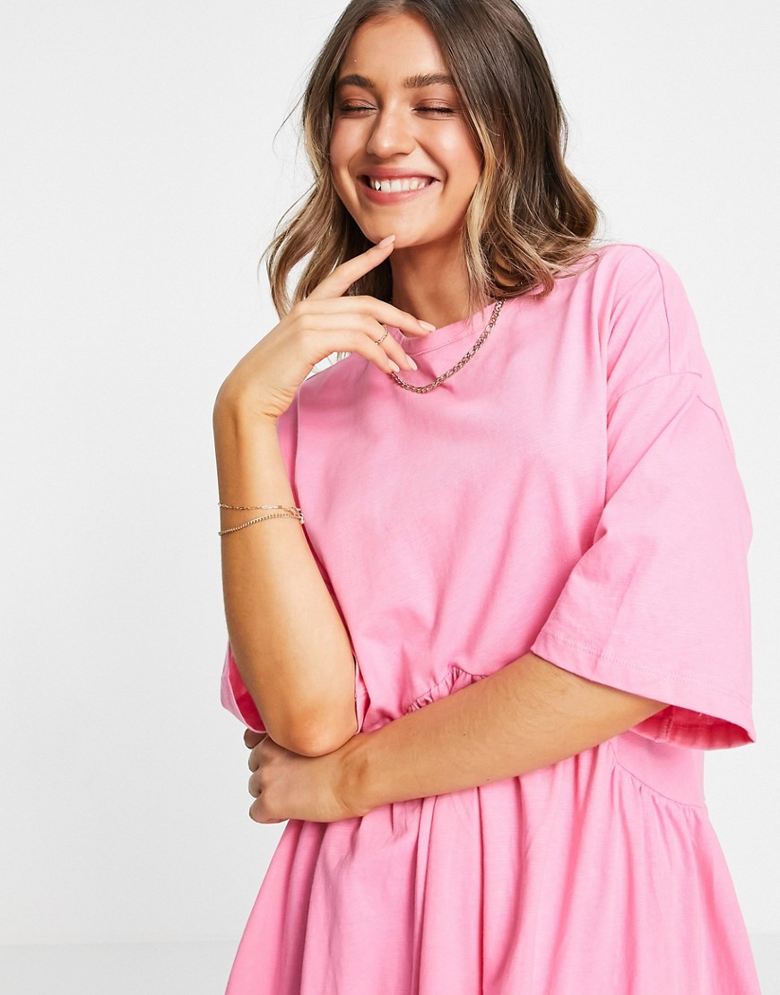 Luzna-rozowa-sukienka-mini-o-fasonie-oversize-z-obnizona-talia-defekt-36-2 Luzna-rozowa-sukienka-mini-o-fasonie-oversize-z-obnizona-talia-defekt-36