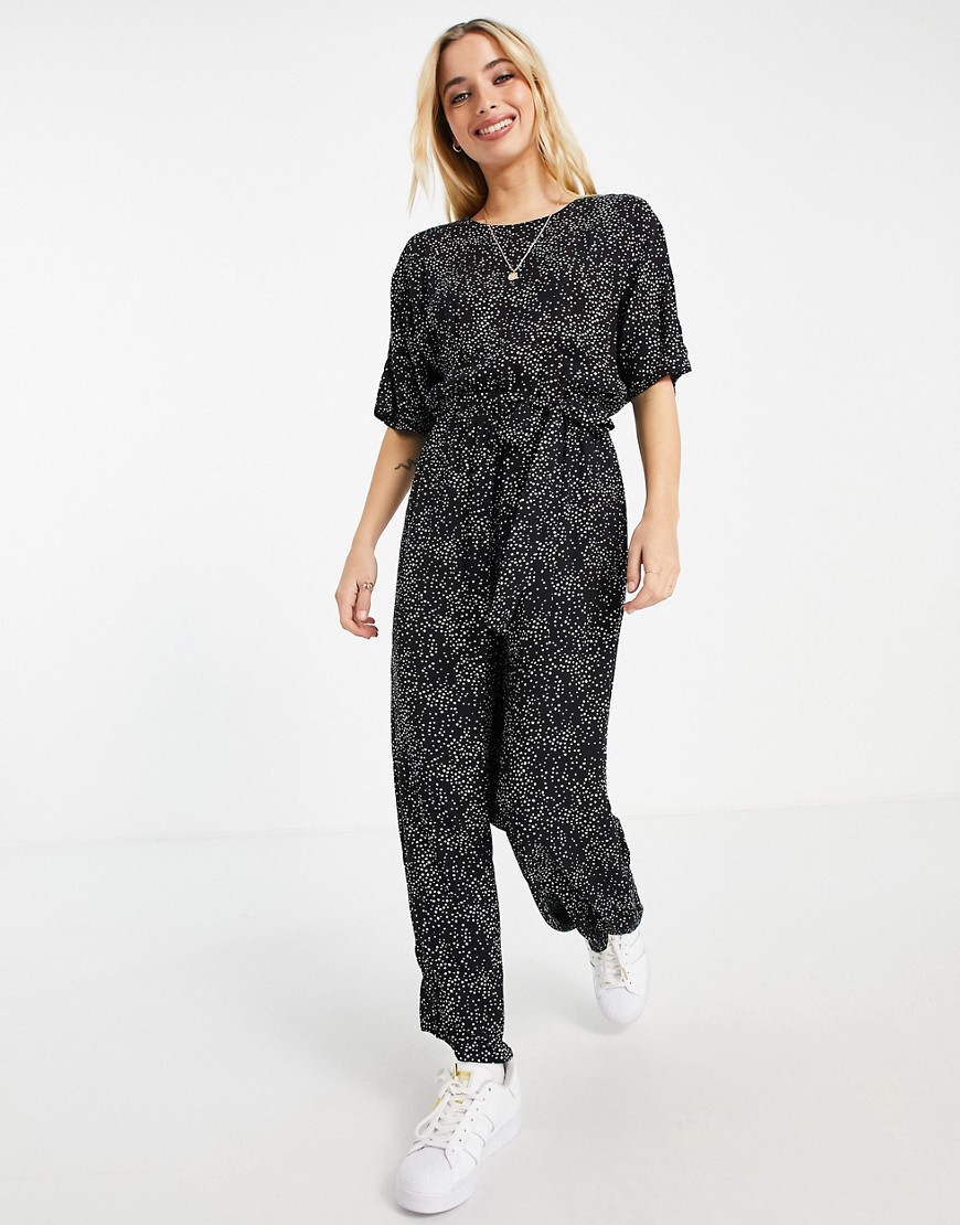 Luzny-ombinezon-z-wiazaniem-w-talii-w-groszki-44-3 Luzny-ombinezon-z-wiazaniem-w-talii-w-groszki-44