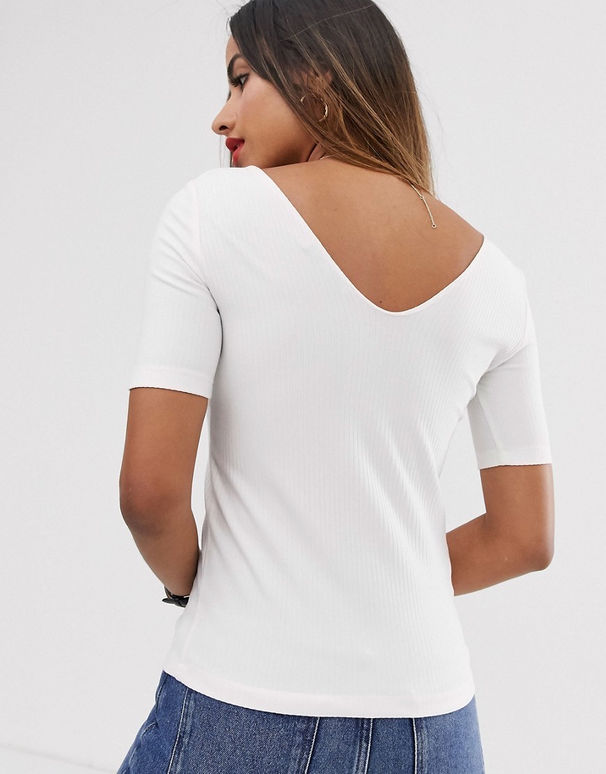 Mango-zlamana-biel-T-shirt-dekolt-krotki-rekaw-defekt-S-36-1 Mango-zlamana-biel-T-shirt-dekolt-krotki-rekaw-defekt-S-36