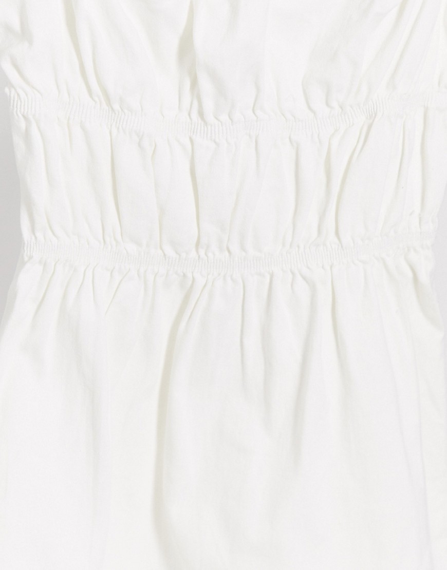 Missguided-Petite-biala-jeansowa-sukienka-mini-marszczenia-44-3 Missguided-Petite-biala-jeansowa-sukienka-mini-marszczenia-44