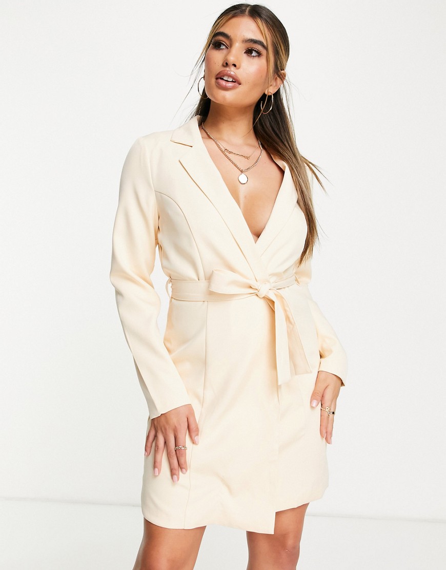 Missguided beżowa kopertowa sukienka mini marynarkowa defekt 44 Missguided-bezowa-kopertowa-sukienka-mini-marynarkowa-44