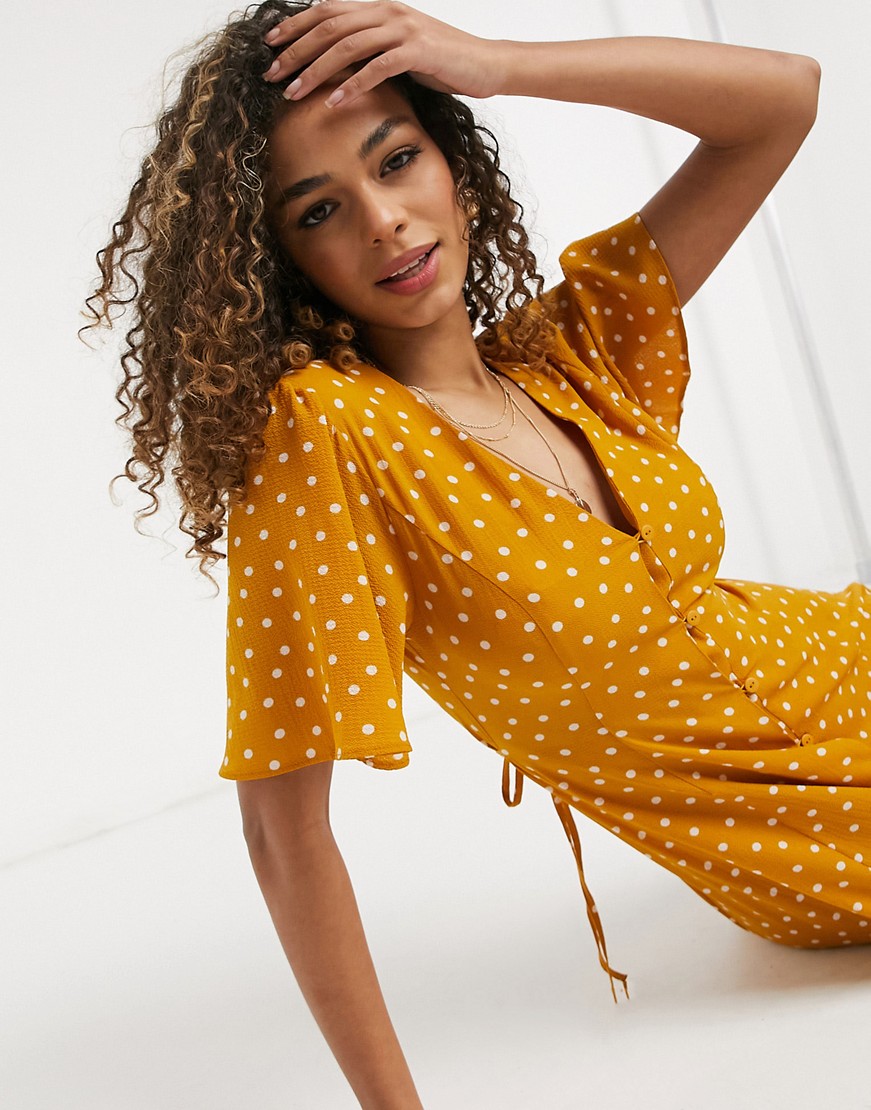 Musztardowa-sukienka-midi-w-groszki-z-zapieciem-na-guziki-defekt-44-2 Musztardowa-sukienka-midi-w-groszki-z-zapieciem-na-guziki-defekt-44