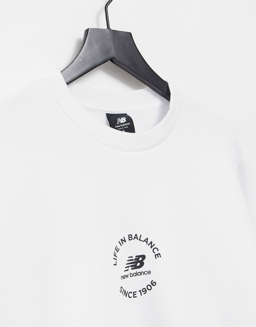 New-Balance-unisex-biala-bluza-z-nadrukiem-Life-In-Balance-M-3 New-Balance-unisex-biala-bluza-z-nadrukiem-Life-In-Balance-M